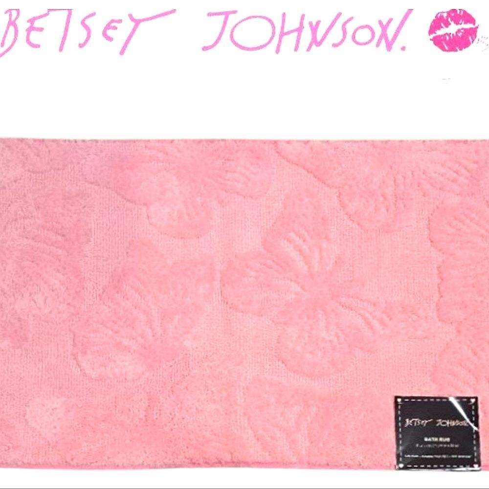 Betsey Johnson Butterfly Embossed Plush Bath Rug- Pink